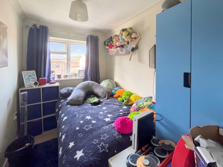 20 Derwent Close, Bordon, Hampshire, GU35 0NR, UK