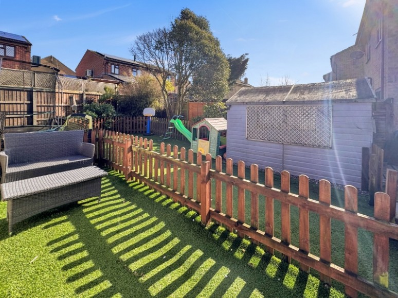 20 Derwent Close, Bordon, Hampshire, GU35 0NR, UK