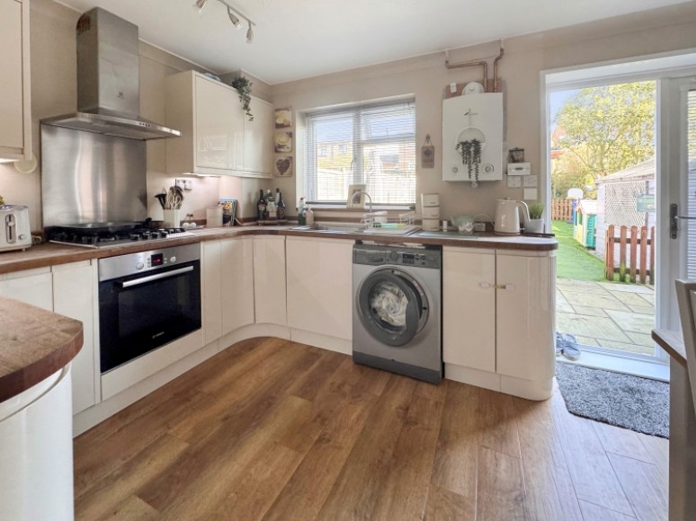 20 Derwent Close, Bordon, Hampshire, GU35 0NR, UK