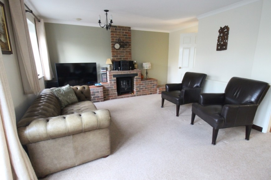 8 Marsh Close, Bordon, Hampshire, GU35 0DS, UK