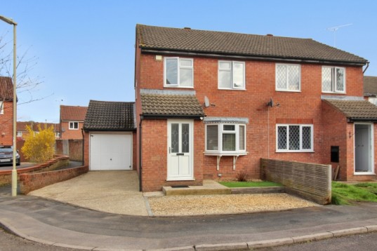 19 Sunbury Close, Bordon, Hampshire, GU35 0BW, UK