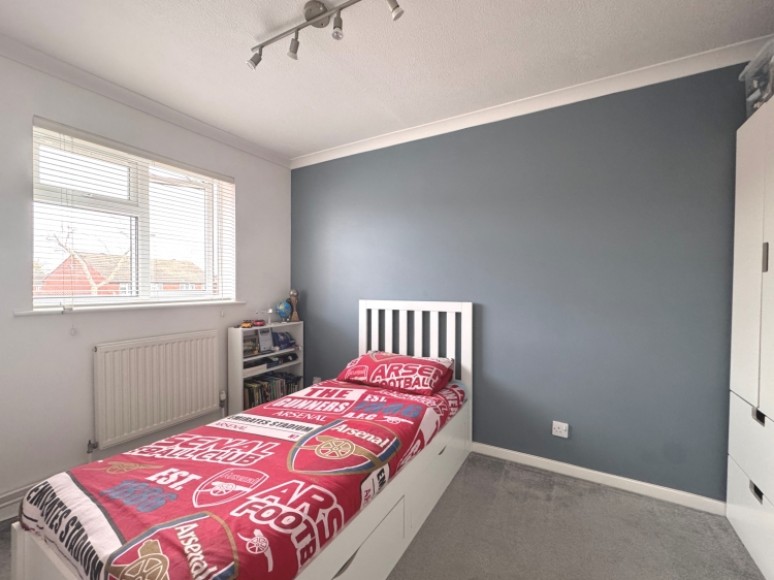 19 Sunbury Close, Bordon, Hampshire, GU35 0BW, UK