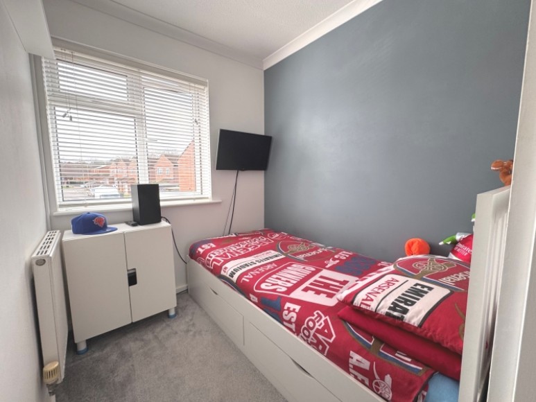 19 Sunbury Close, Bordon, Hampshire, GU35 0BW, UK