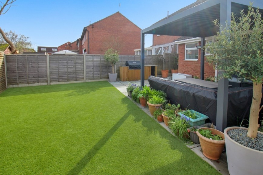 19 Sunbury Close, Bordon, Hampshire, GU35 0BW, UK