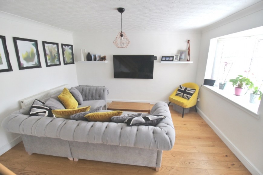 19 Sunbury Close, Bordon, Hampshire, GU35 0BW, UK