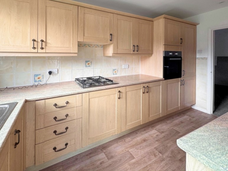 116 Chalet Hill, Bordon, Hampshire, GU35 0DE, UK