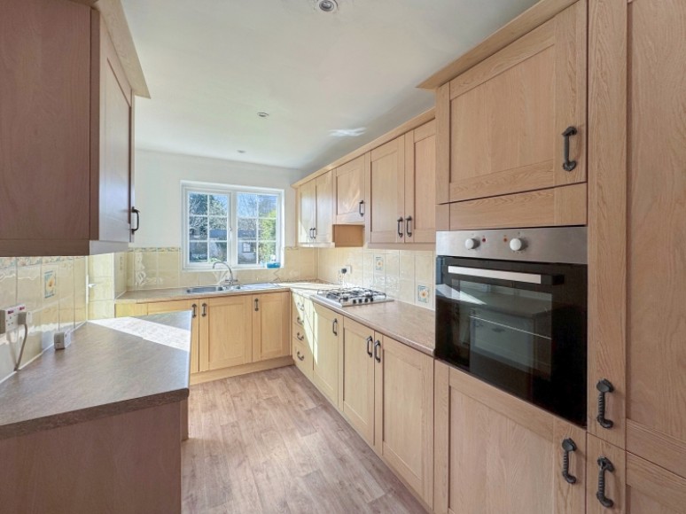 116 Chalet Hill, Bordon, Hampshire, GU35 0DE, UK