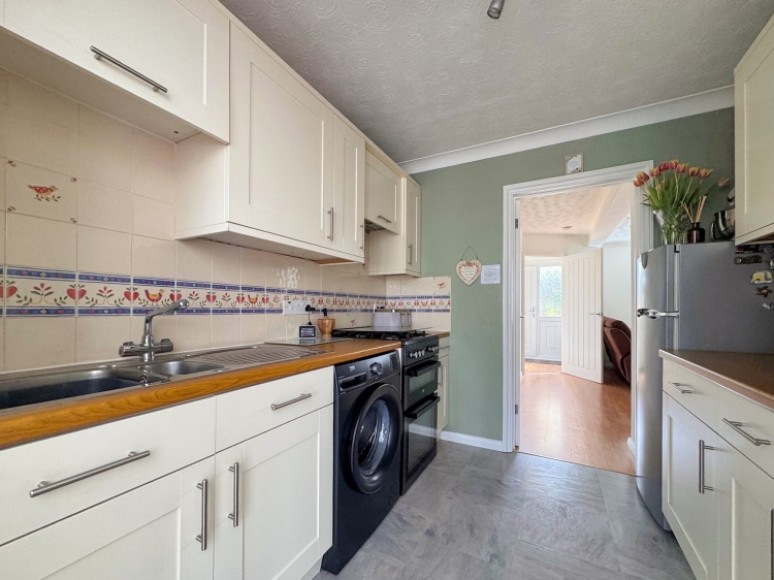 11 Cricket Lea, Lindford, Bordon, Hampshire, GU35 0PY, UK