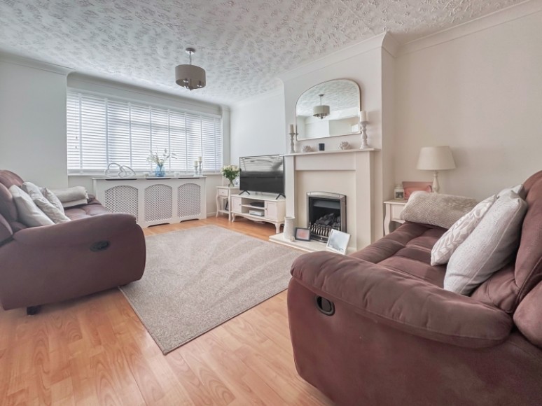 11 Cricket Lea, Lindford, Bordon, Hampshire, GU35 0PY, UK
