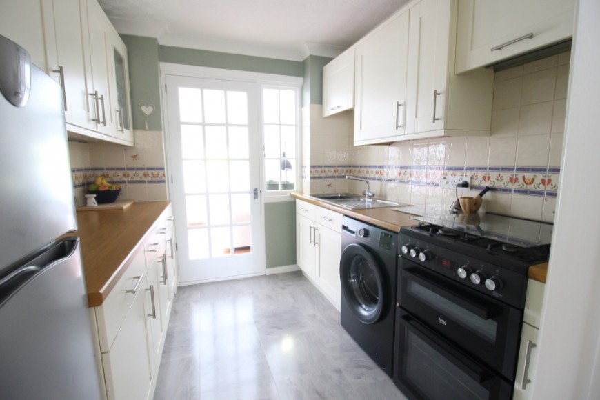 11 Cricket Lea, Lindford, Bordon, Hampshire, GU35 0PY, UK