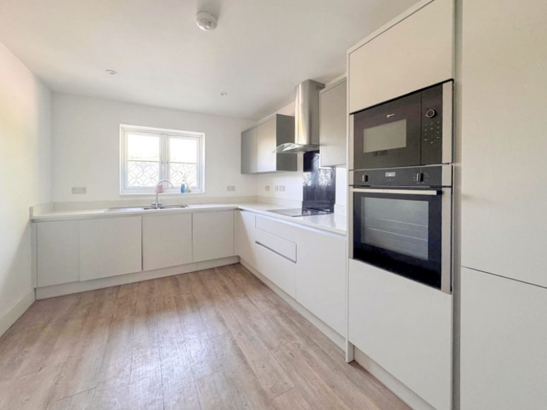 1 Chequers Winchester Road, Ropley, Ropley, Alresford, Hampshire, SO24 0FG, UK