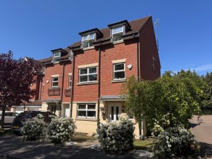 126 Hawthorn Way, Lindford, Bordon, Hampshire, GU35 0RB, UK