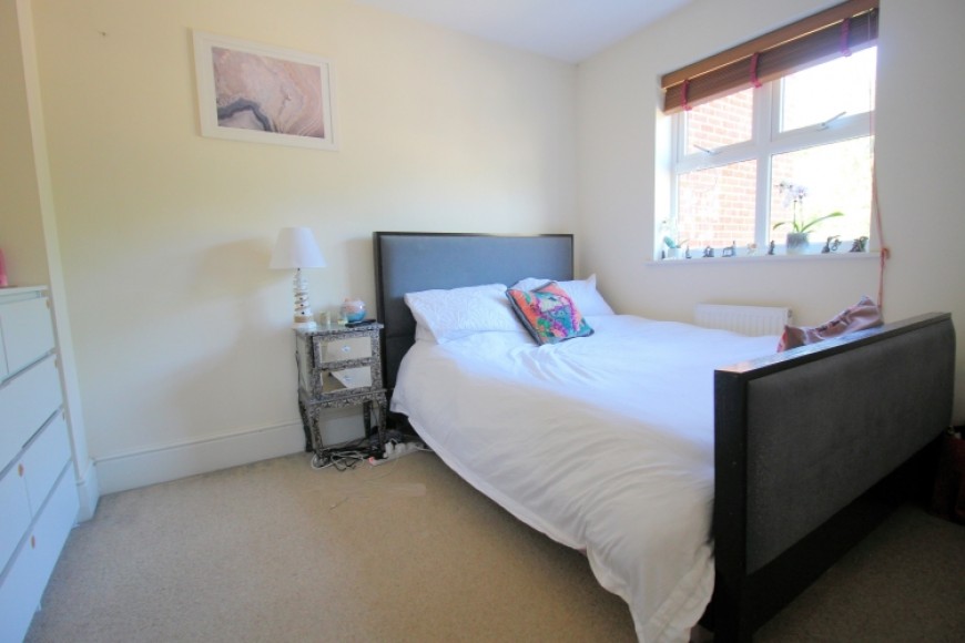126 Hawthorn Way, Lindford, Bordon, Hampshire, GU35 0RB, UK