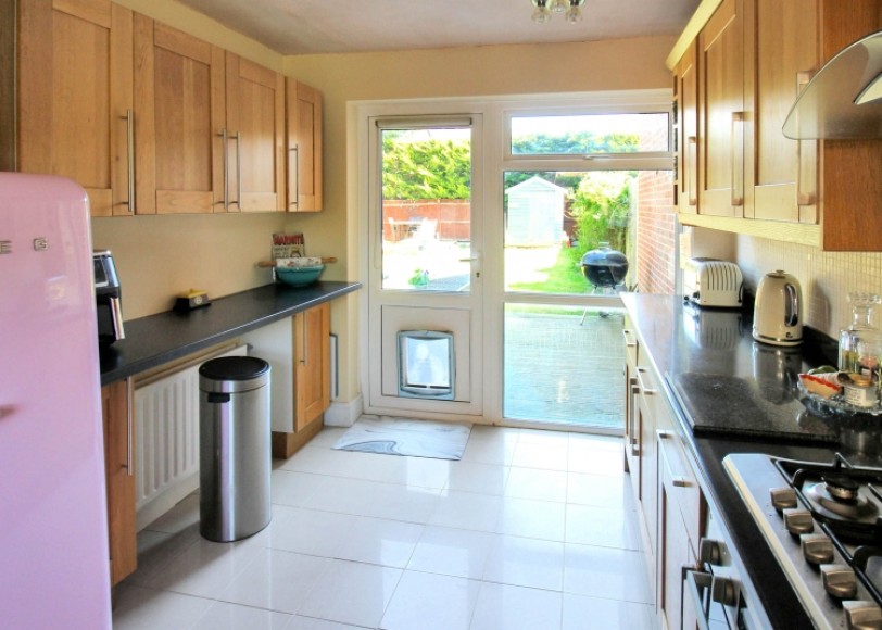 25 Montrose Close, Whitehill, Bordon, Hampshire, GU35 9RG, UK