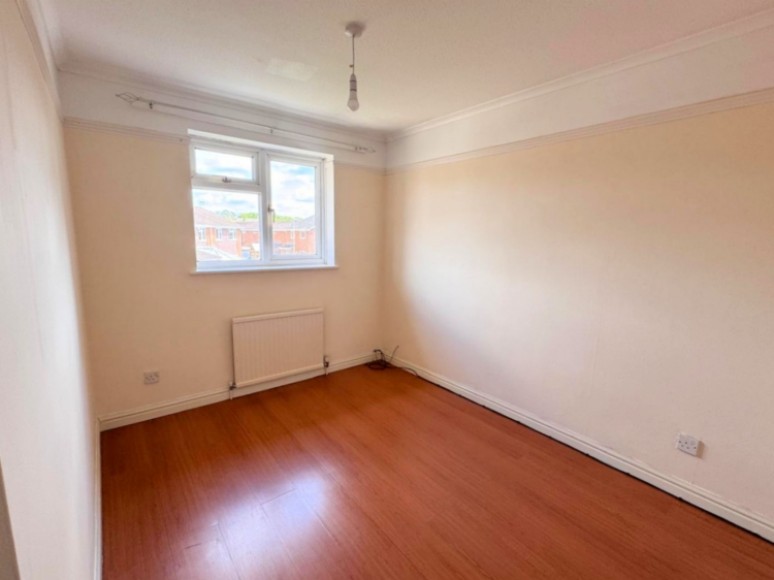 13 Alma Road, Bordon, Hampshire, GU35 0DH, UK