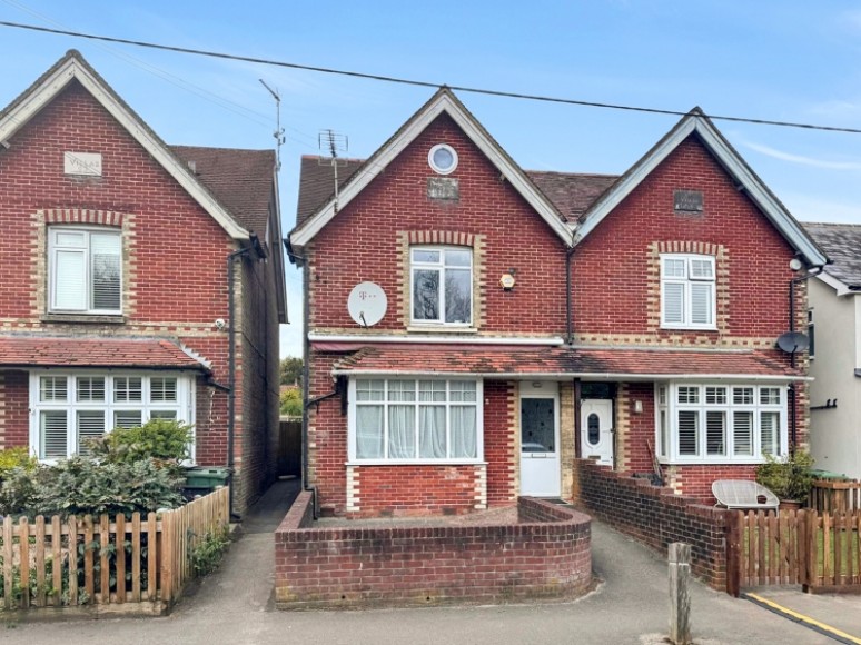 3 Woolmer Cottages Petersfield Road, Greatham, Greatham, Liss, Hampshire, GU33 6AS, UK