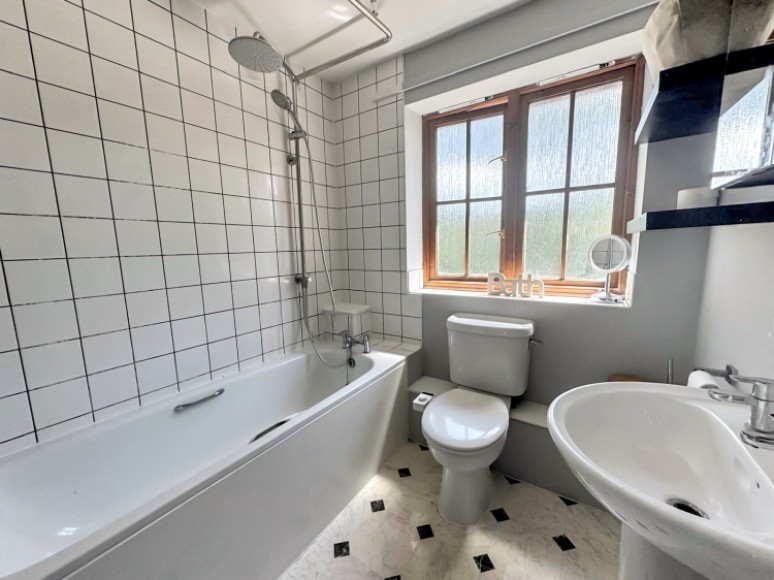 2 Peel Place Petersfield Road, Whitehill, Bordon, Hampshire, GU35 9BH, UK