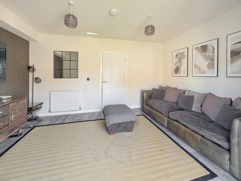9 Maynard Way, Bordon, Hampshire, GU35 0LN, UK