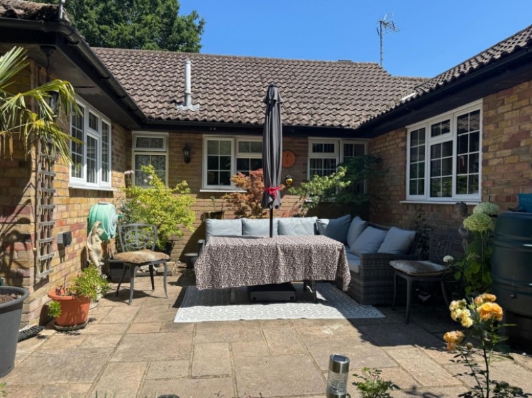 14 The Sands, Whitehill, Bordon, Hampshire, GU35 9QW, UK