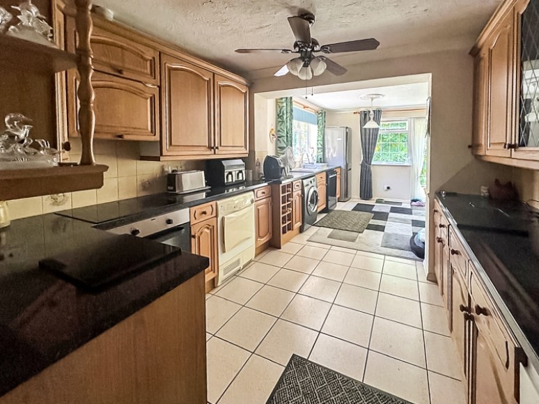 14 The Sands, Whitehill, Bordon, Hampshire, GU35 9QW, UK