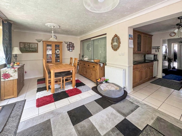 14 The Sands, Whitehill, Bordon, Hampshire, GU35 9QW, UK