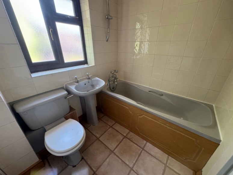15 Thirlmere Close, Bordon, Hampshire, GU35 0NW, UK