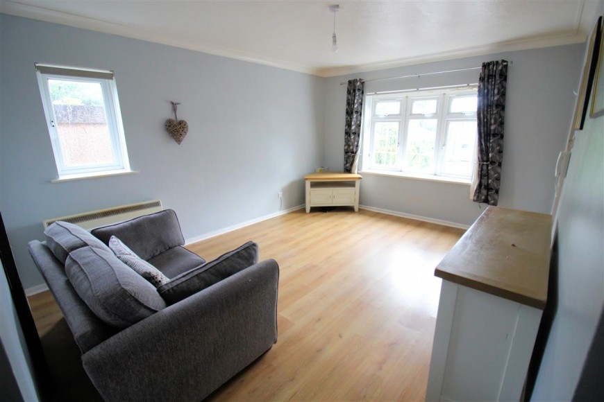 Flat 2, 14 Forest Road, Bordon