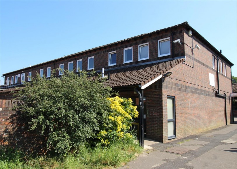 Holly Lodge, Bordon