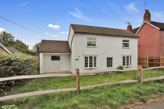 Ivy Cottage, Chalet Hill, Bordon