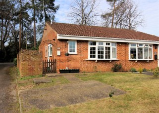 Dene Close, Bordon