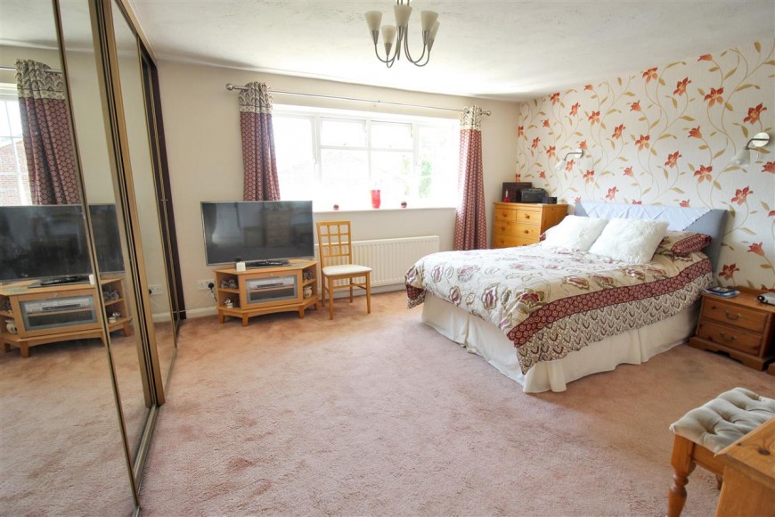 Chalet Hill, Bordon