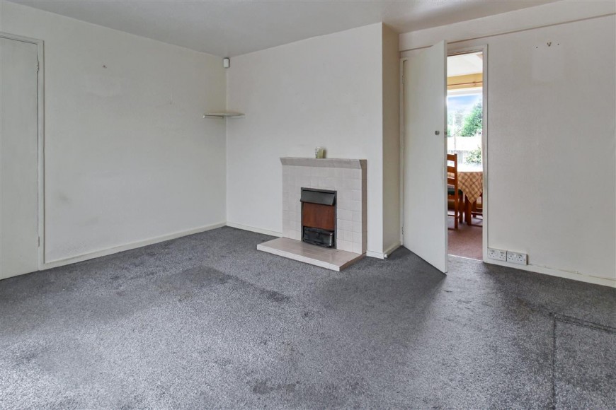 Champney Close, Whitehill