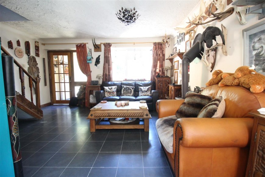 Hibiscus Grove, Bordon